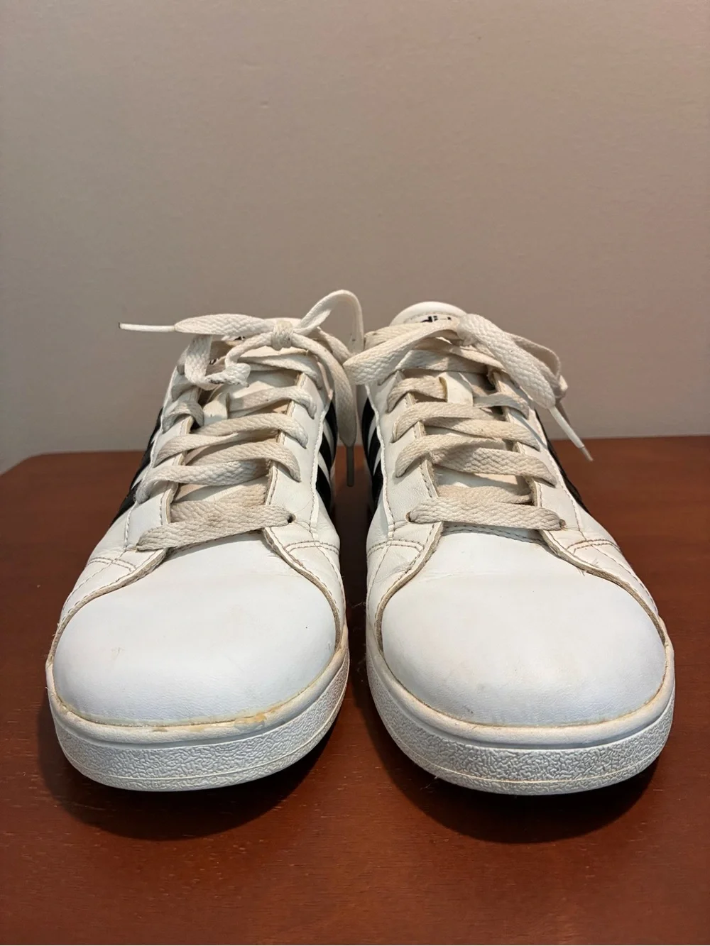 Adidas Baseline AW4299 Shoes Sneakers White w/ Black Stripes Men’s Size 6.5